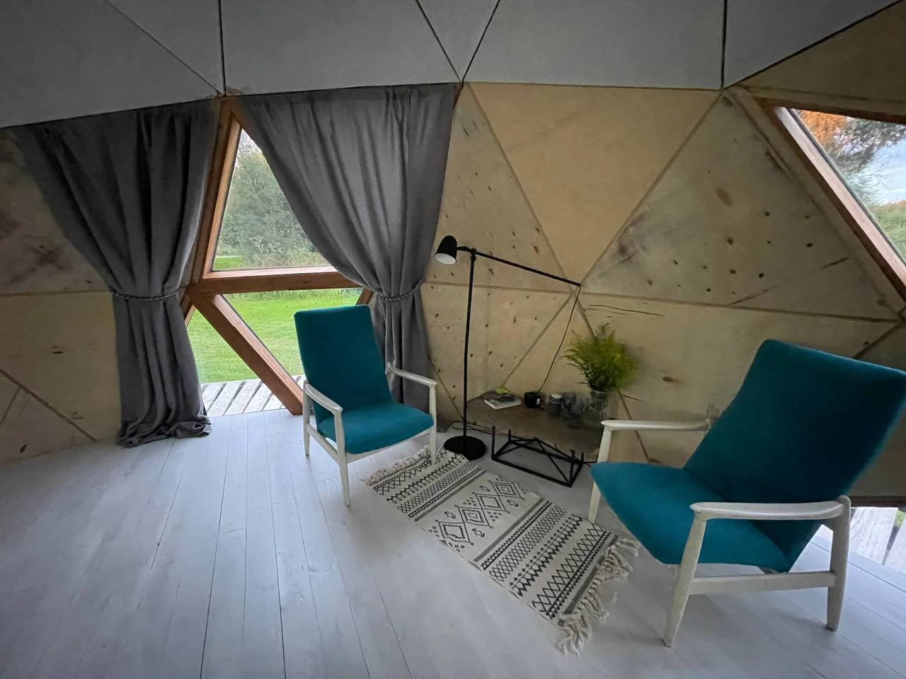 Интерьер купольного дома